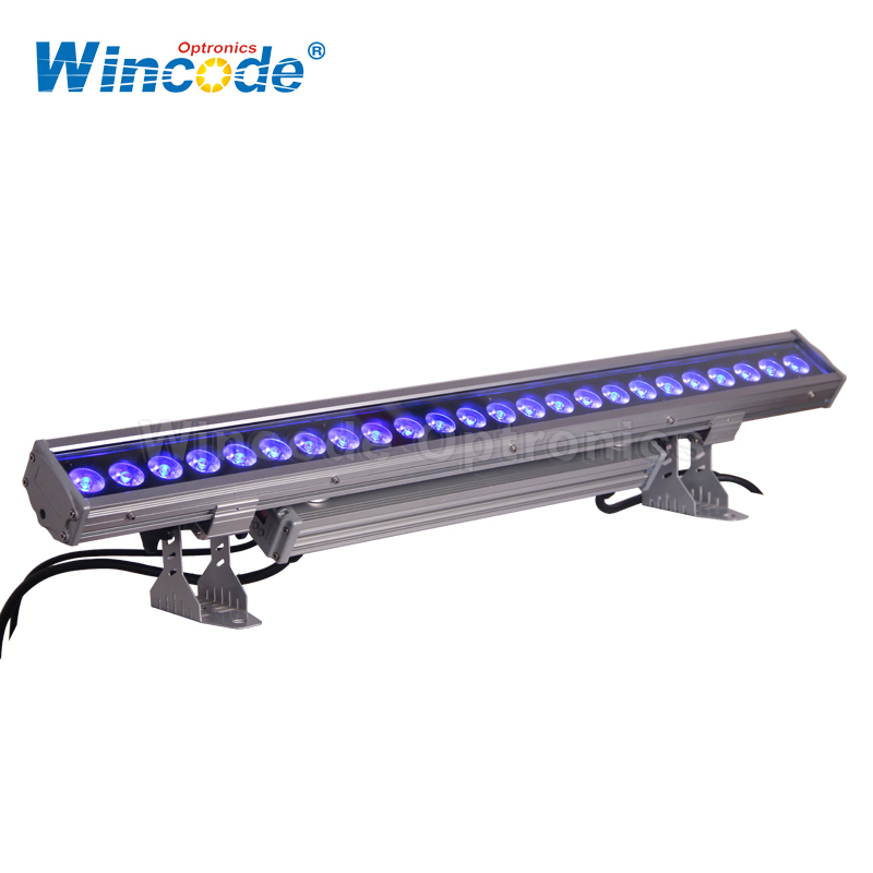 24 × 10 W RGBW 4-in-1-LED-Wandfluter für den Außenbereich